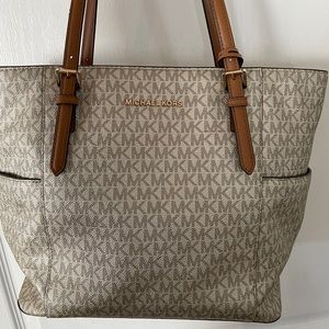 MK purse